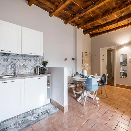 Santo Stefano Casa Vittoria 公寓