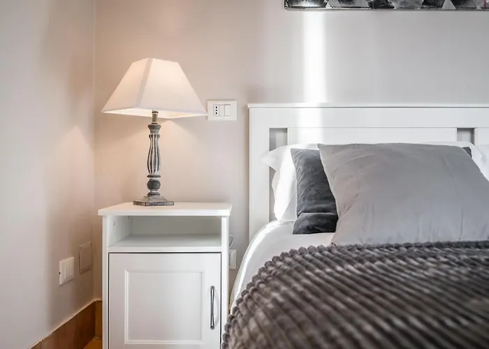 Santo Stefano Casa Vittoria * Bologna