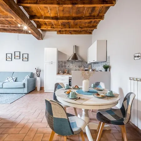 Santo Stefano Casa Vittoria Apartmán *